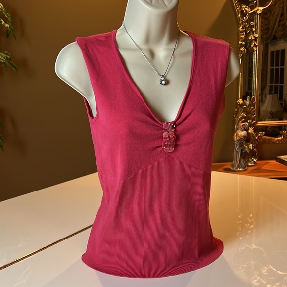 🌺CEST CITY PINK V NECK TOP WITH SEQUINS - SIZE SMALL🌺 - Picture 2 of 13